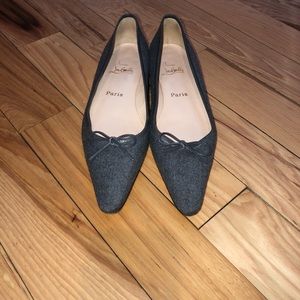 Beautiful wool felt flats in excellent condition